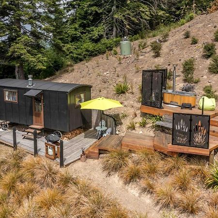The Shepherds Hut - Boutique Retreat. 汉默温泉 外观 照片