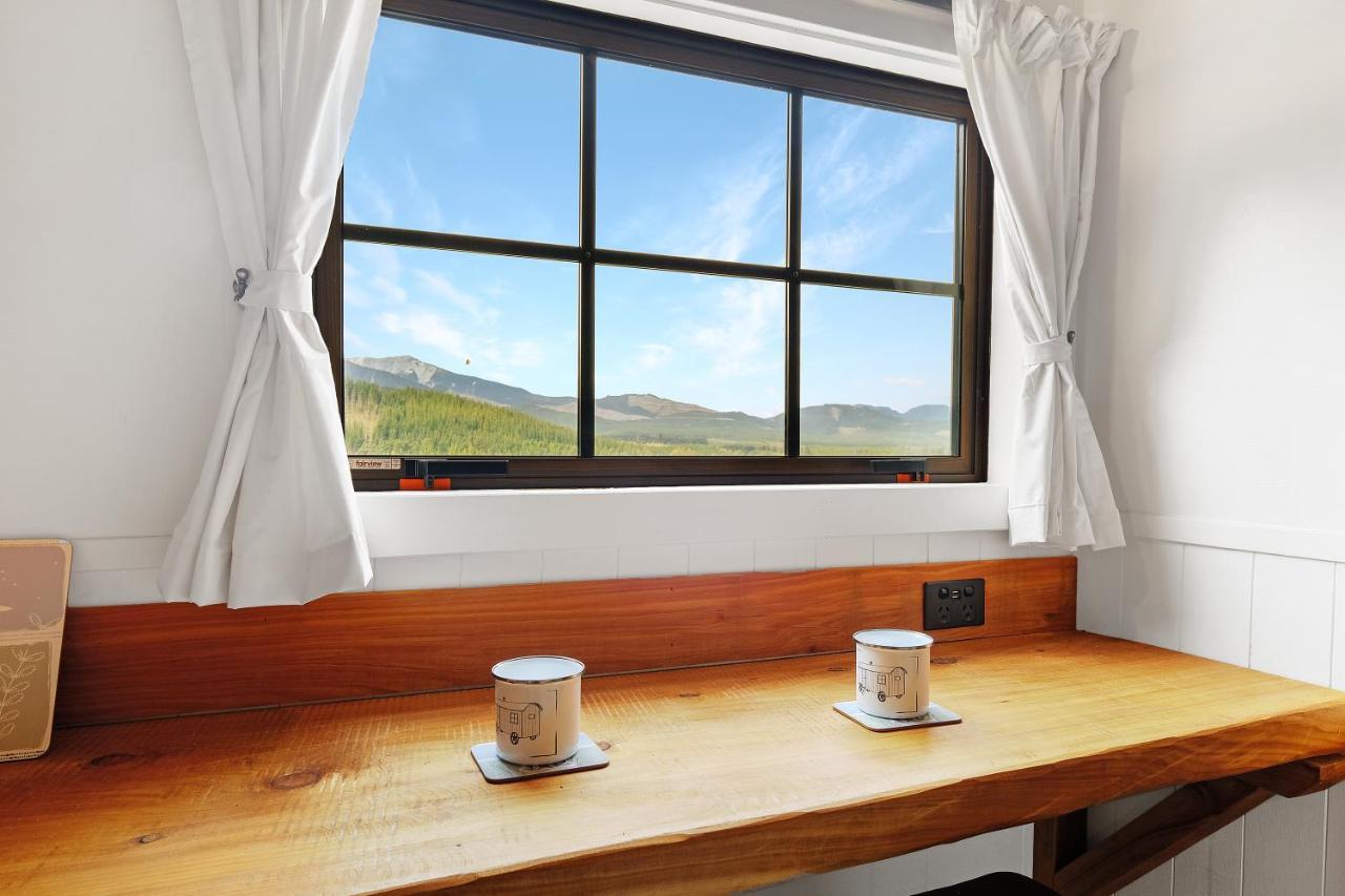The Shepherds Hut - Boutique Retreat. 汉默温泉 外观 照片