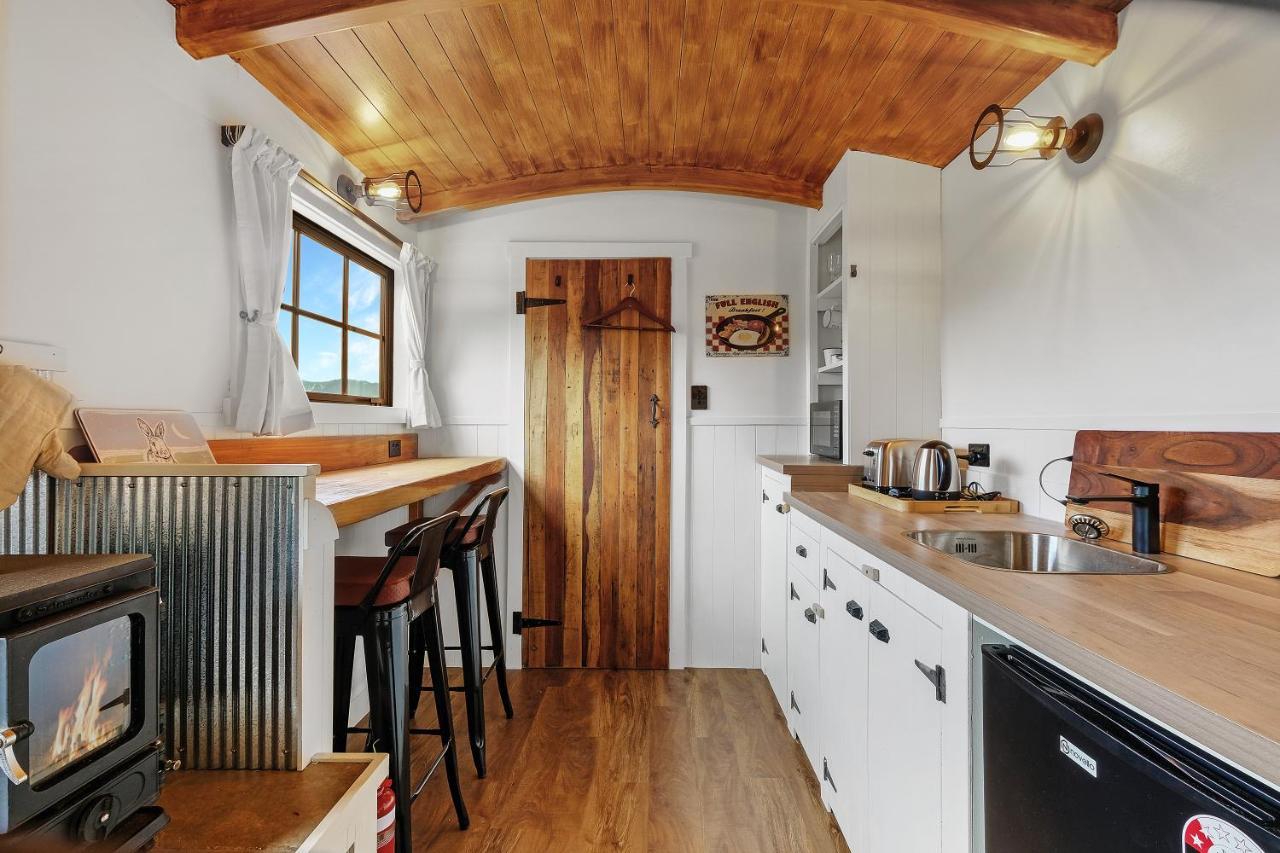 The Shepherds Hut - Boutique Retreat. 汉默温泉 外观 照片
